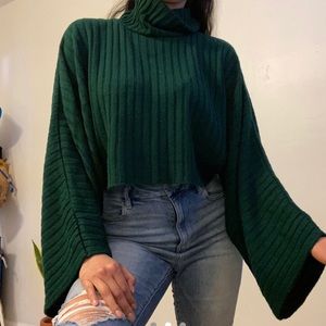 Pretty Little Thing cropped sweater